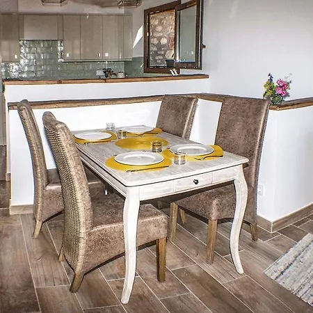 Country house Cal Pastisser De Taus