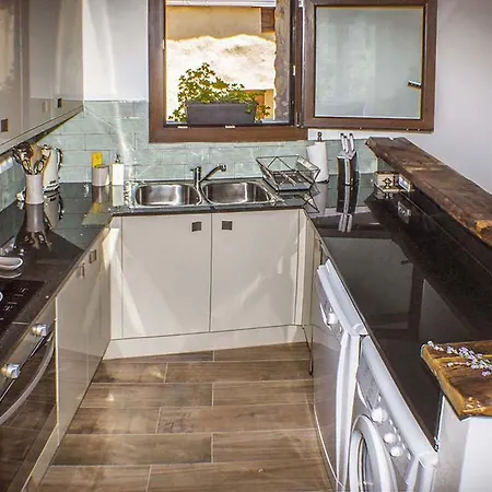 Cal Pastisser De Country house *