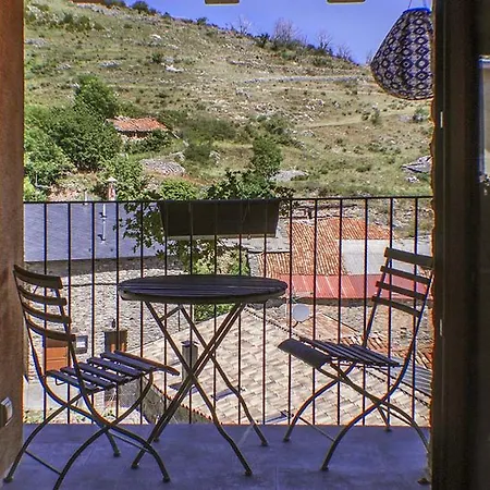 Country house Cal Pastisser De *